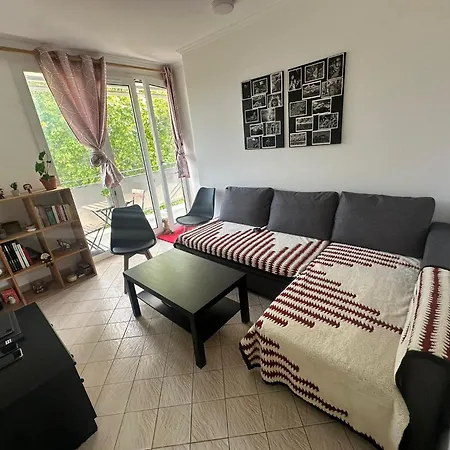 Metro Lakeside * Creteil